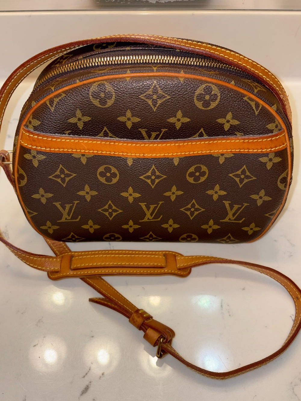 Louis Vuitton Blois Monogram Brown Crossbody NO0977 - Authentic